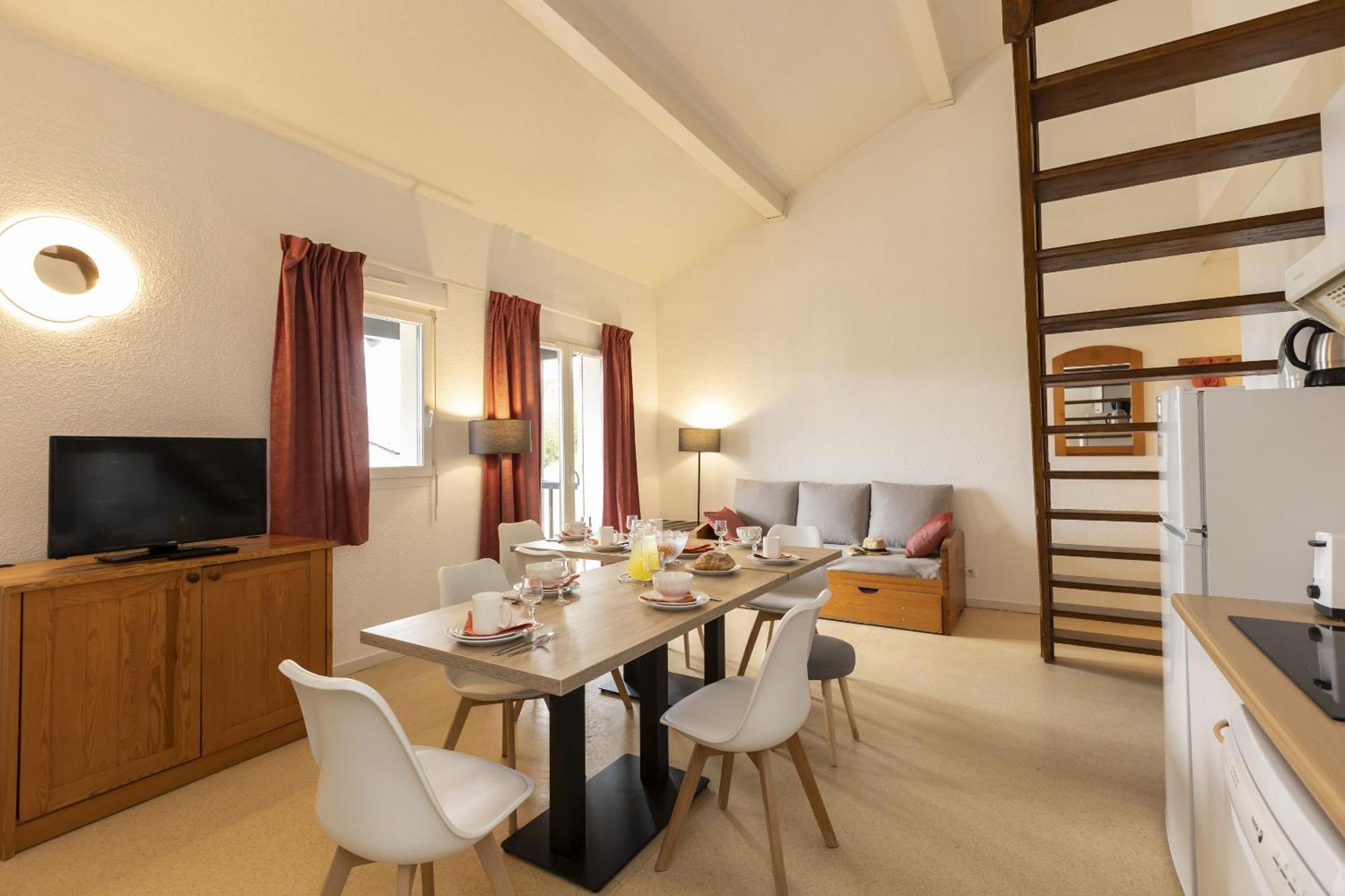 Residence Odalys Mille Soleils Font-Romeu-Odeillo-Via Екстер'єр фото