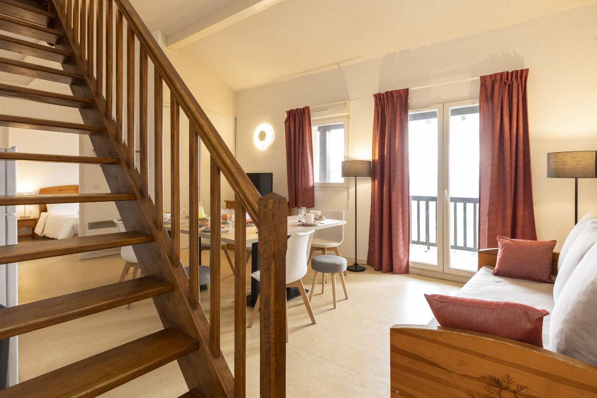 Residence Odalys Mille Soleils Font-Romeu-Odeillo-Via Екстер'єр фото