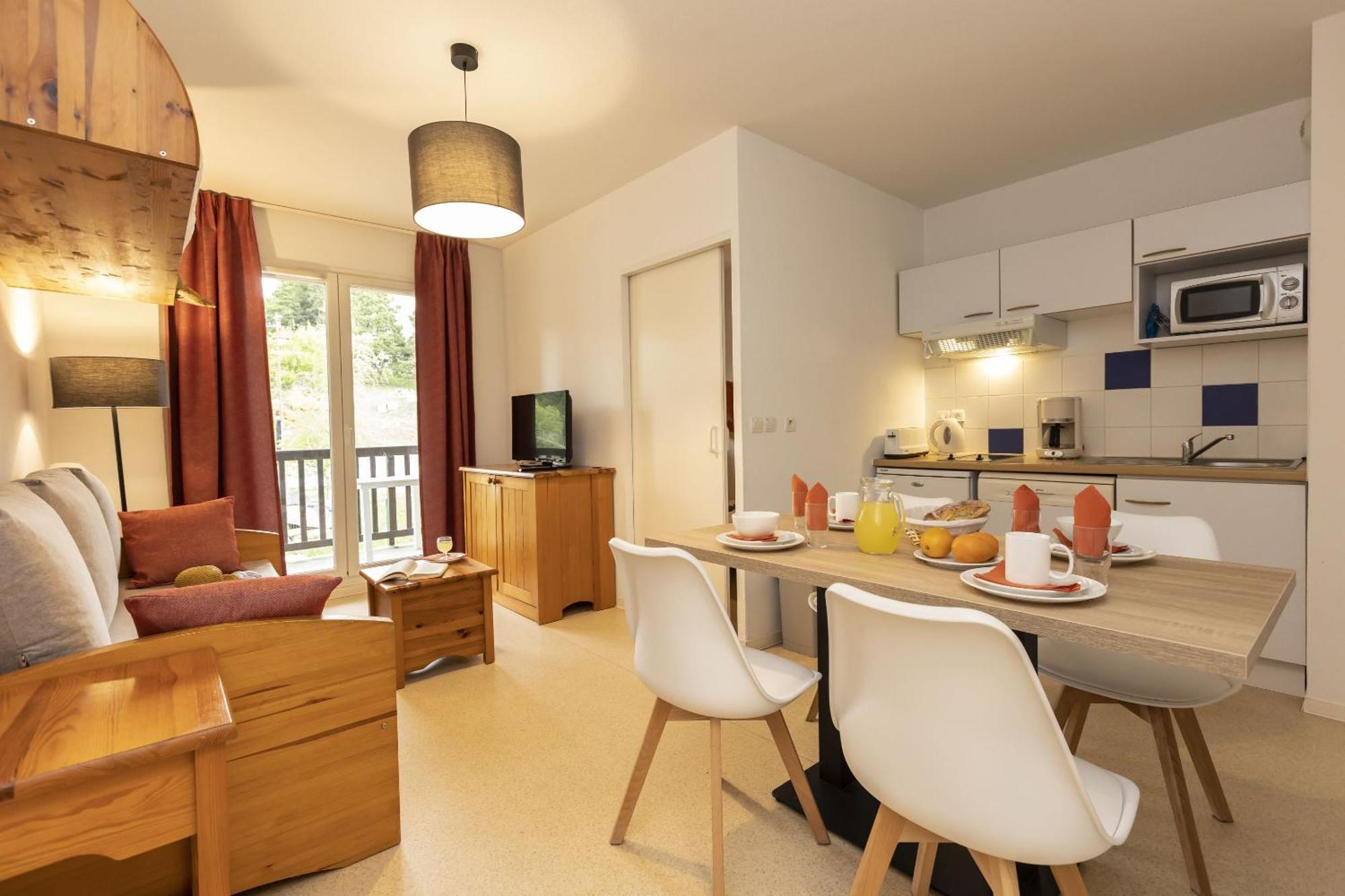 Residence Odalys Mille Soleils Font-Romeu-Odeillo-Via Екстер'єр фото