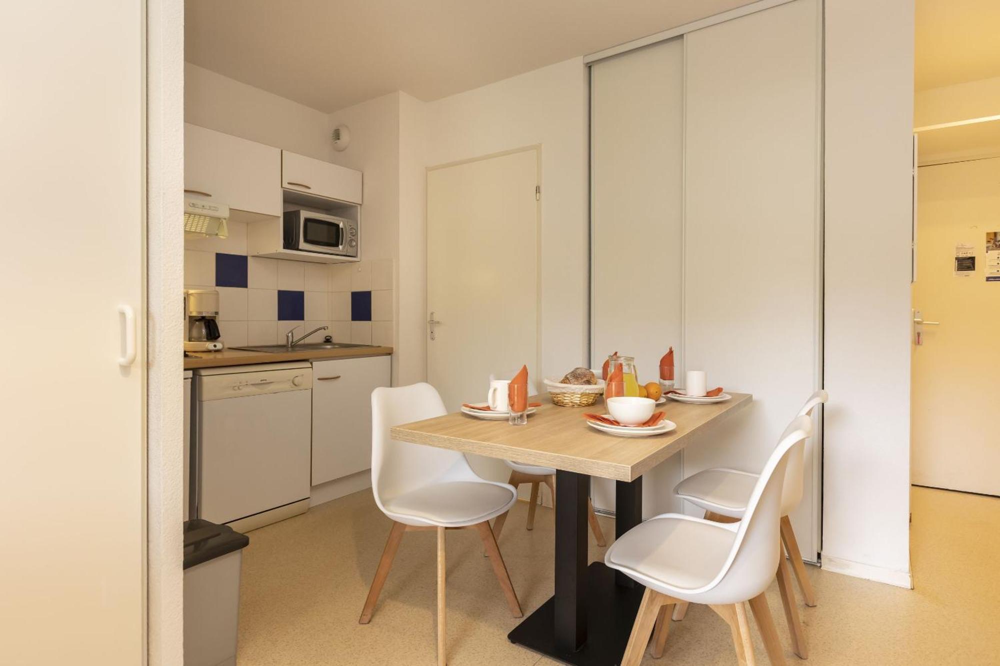 Residence Odalys Mille Soleils Font-Romeu-Odeillo-Via Екстер'єр фото