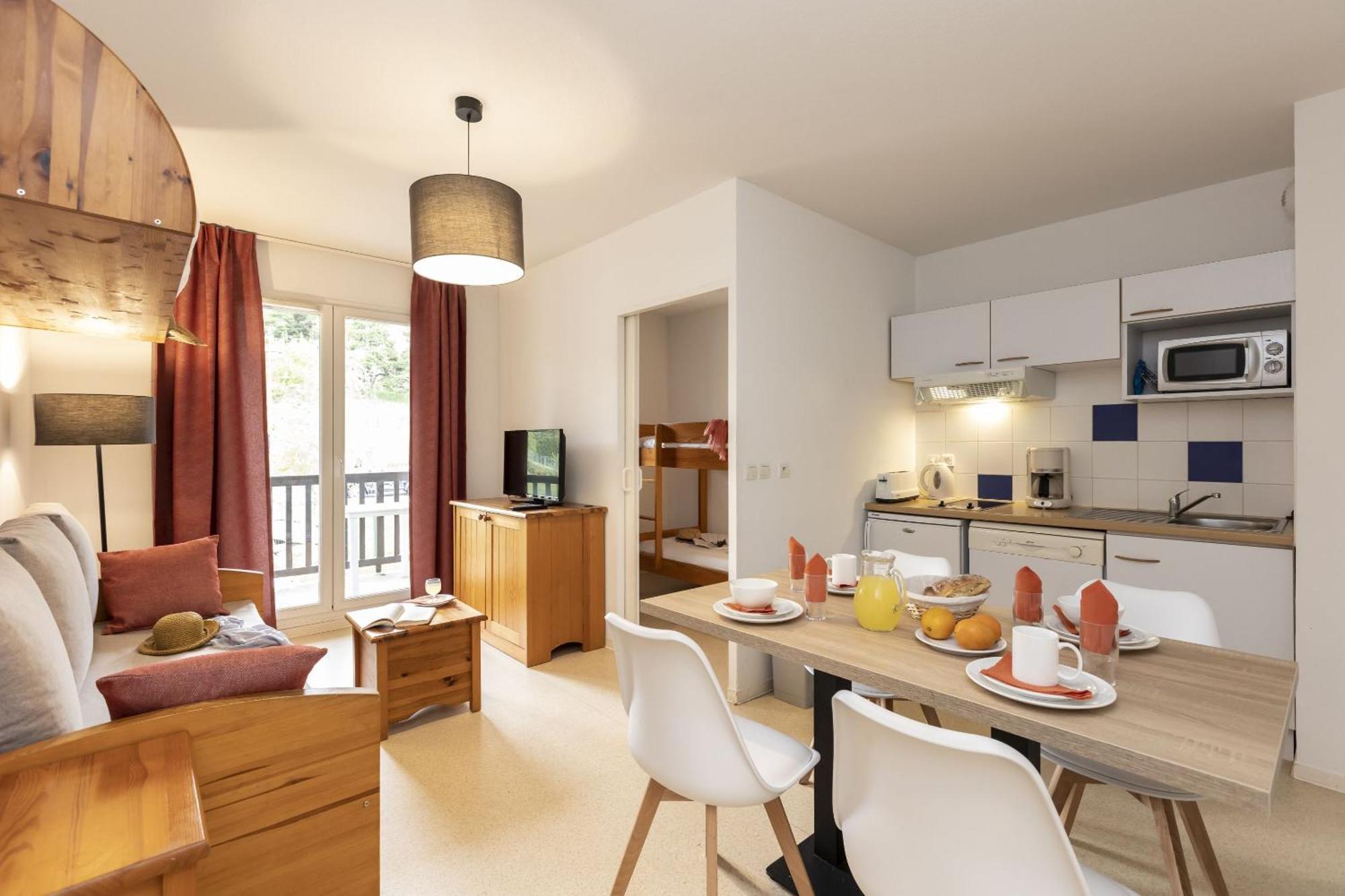 Residence Odalys Mille Soleils Font-Romeu-Odeillo-Via Екстер'єр фото