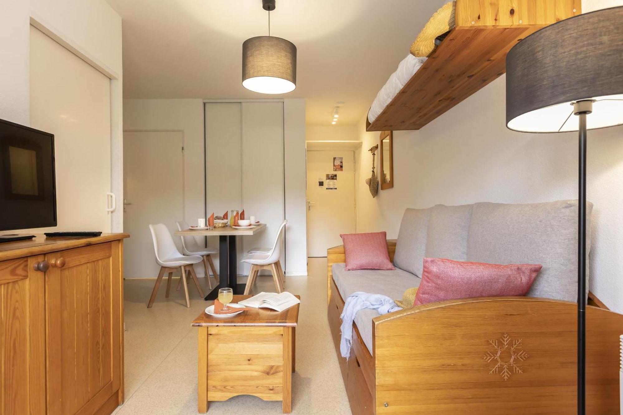 Residence Odalys Mille Soleils Font-Romeu-Odeillo-Via Екстер'єр фото